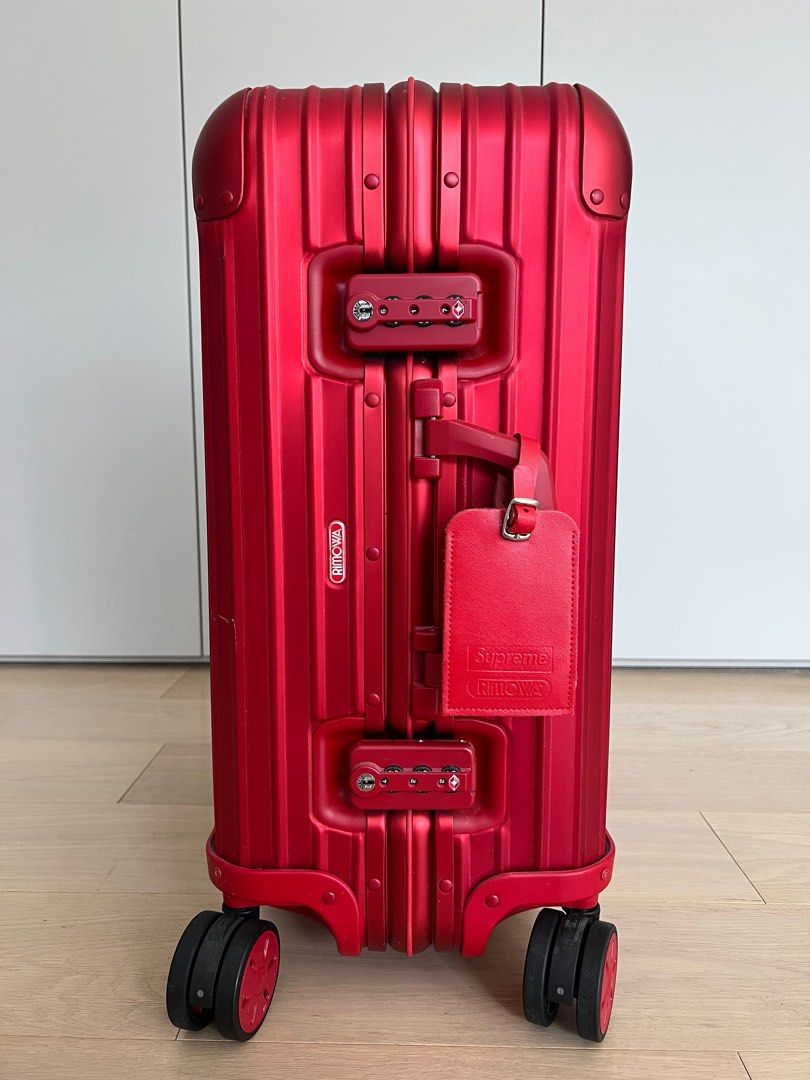 Supreme RIMOWA Topas Multiwheel 45L Red, 興趣及遊戲, 旅行, 旅遊 ...