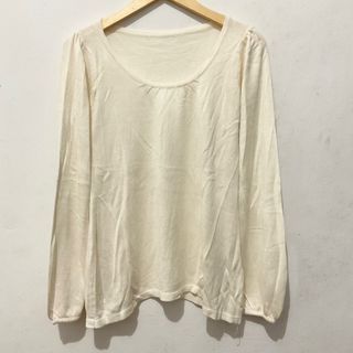 Sweater atasan putih