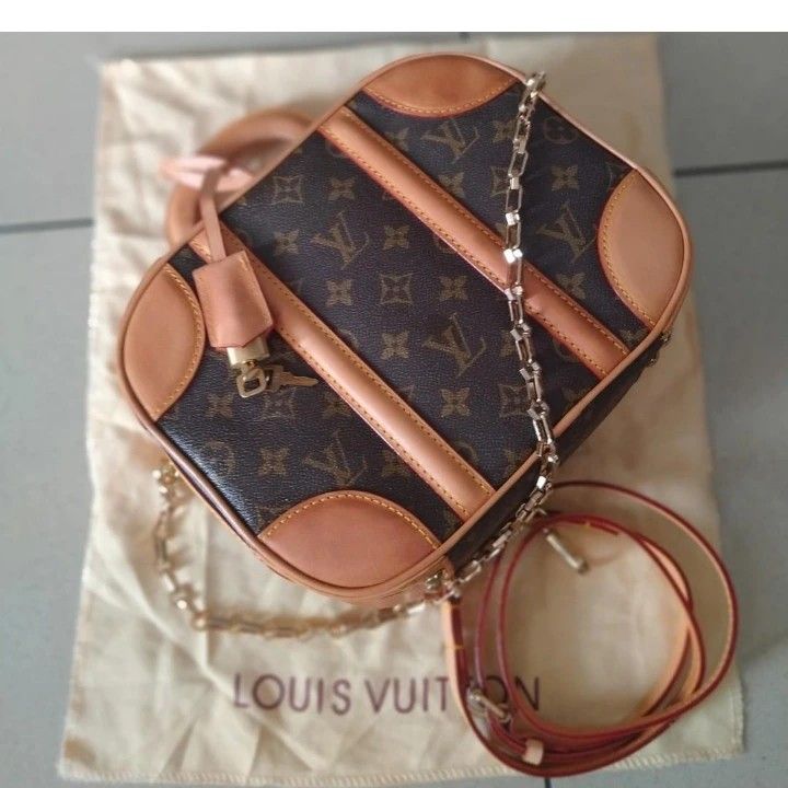 TAS LV ORIGINAL, Fesyen Wanita, Tas & Dompet di Carousell