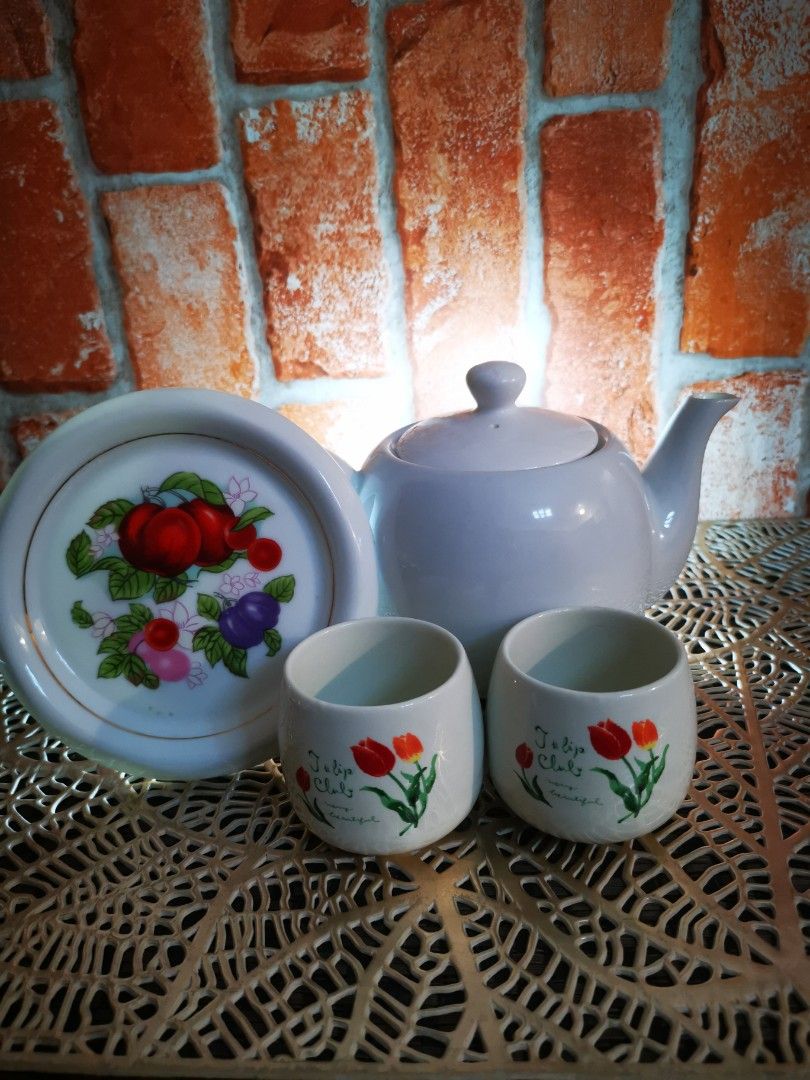 Tea Pot & Cups mix n Match (Category: Coffee & Tea Tableware) located in Quezon City. Submitted by kshmixnmatch (Listing ID 1223218113, Image 2). Description: Tea Pot and Tea Cups Mix and Match Set Delivery Charges applies Thanks.