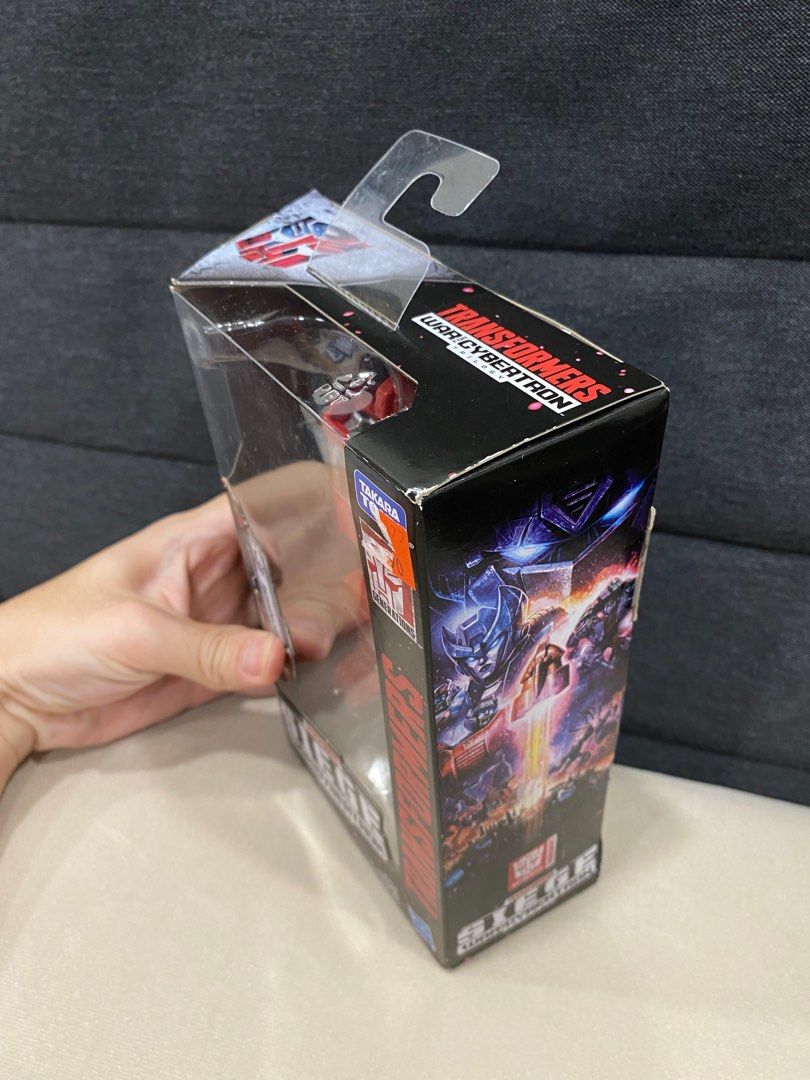 Transformers Siege Ironhide WFC Deluxe MISB NEW, Hobbies & Toys, Toys