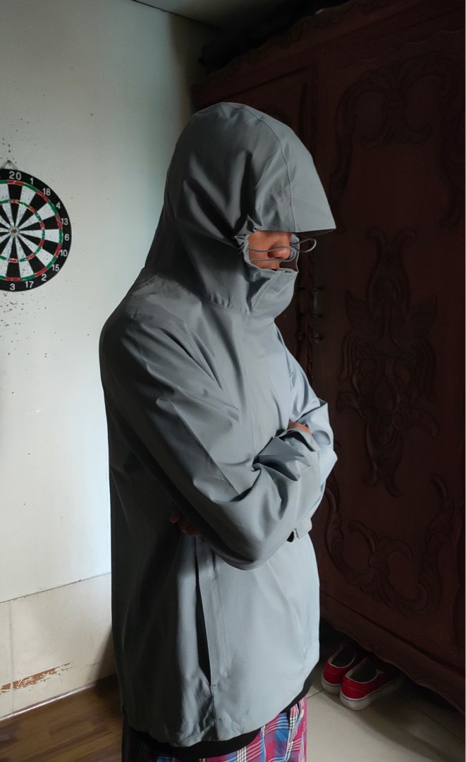 Uniqlo Blocktech gorpcore on Carousell