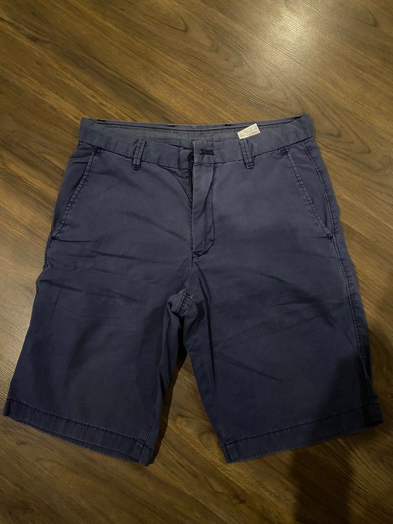 Uniqlo chino shorts (Category: Shorts) located in Cainta. Submitted by chamaleon (Listing ID 1223364301, Image 1). Description: .