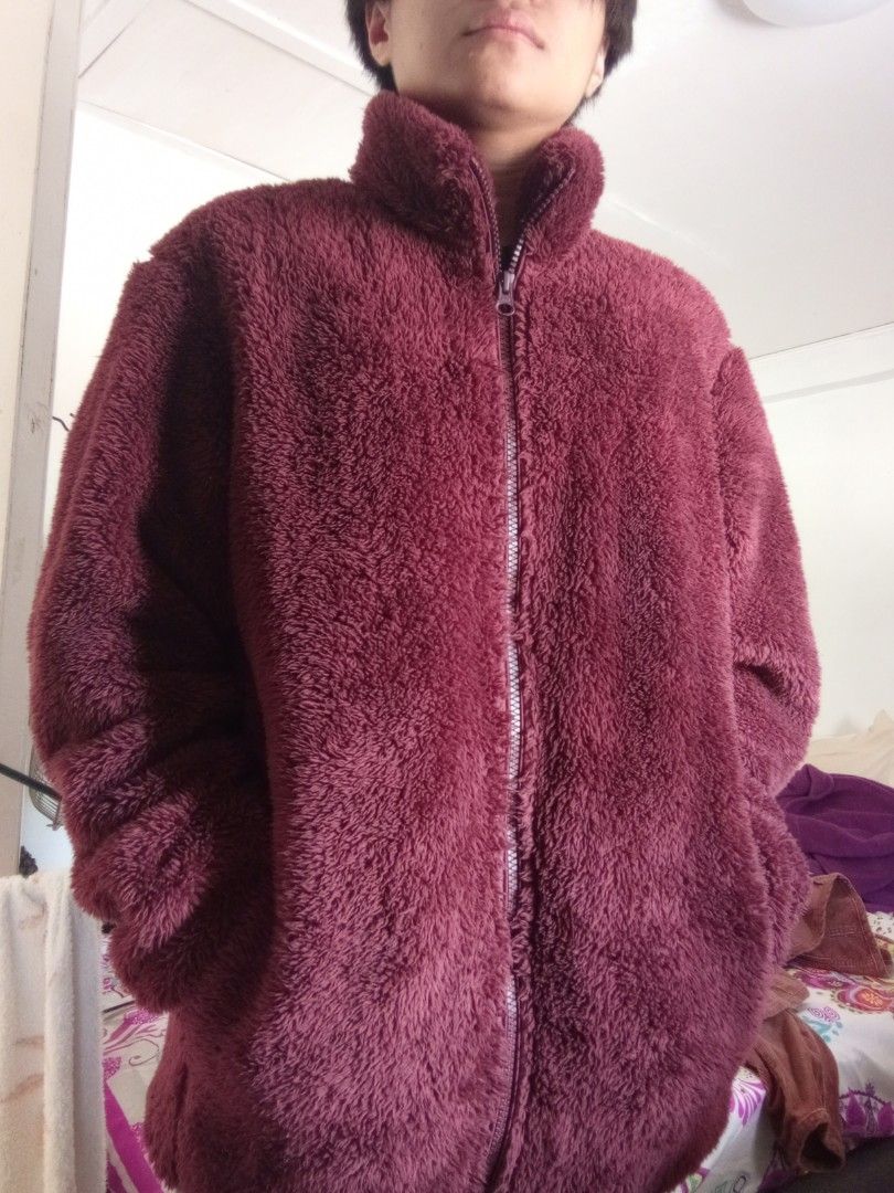 Uniqlo Fur Fleece Jacket Maroon