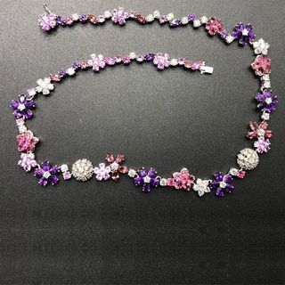 Van Cleef Arpels Folie des Prés 18K White Gold Pink and Mauve Sapphires, 6.9ct Diamonds Necklace VCARP05F00