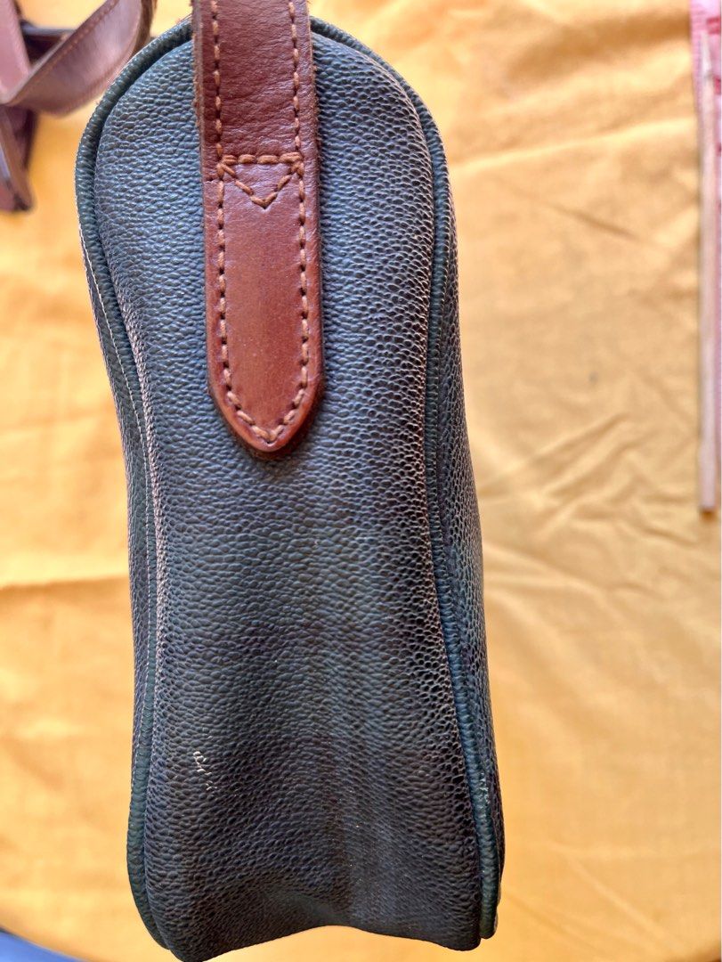 Vintage Polo Ralph Lauren (Category: Shoulder Bags) located in Marikina City. Submitted by shoptrex (Listing ID 1223251642, Image 3). Description: Vintage Polo Ralph Lauren Green Plaid with brown leather trims Bag tag and brush intact size 9 x 7 inches.