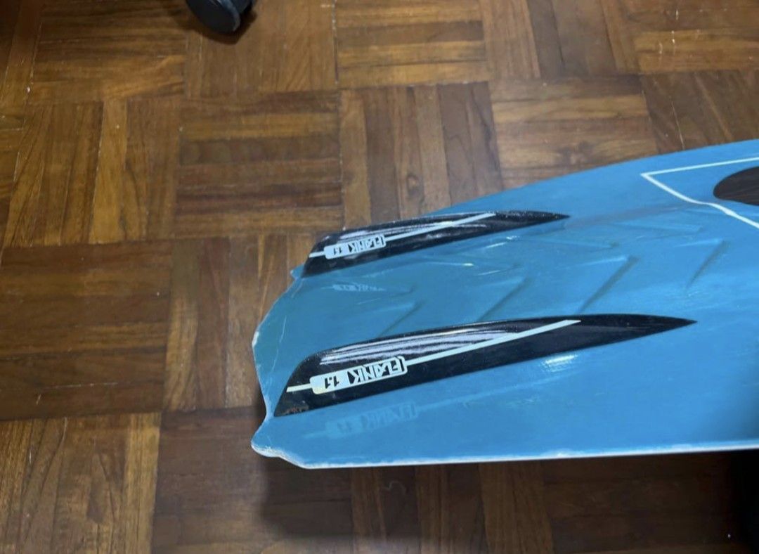 Wakeboard set O'BRIEN Cory Teunissen signature model with removable fins, Sports Equipment