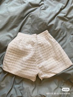 (Category: ) located in . Submitted by cheesecake385 (Listing ID 1223228866, Image 1). Description: .