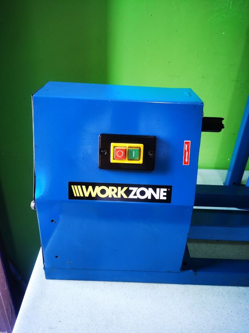 Wood lathe machine on Carousell