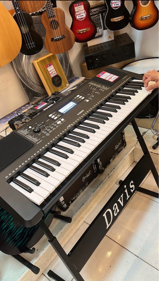 Yamaha Keyboard PSRE373, Hobbies & Toys, Music & Media, Musical