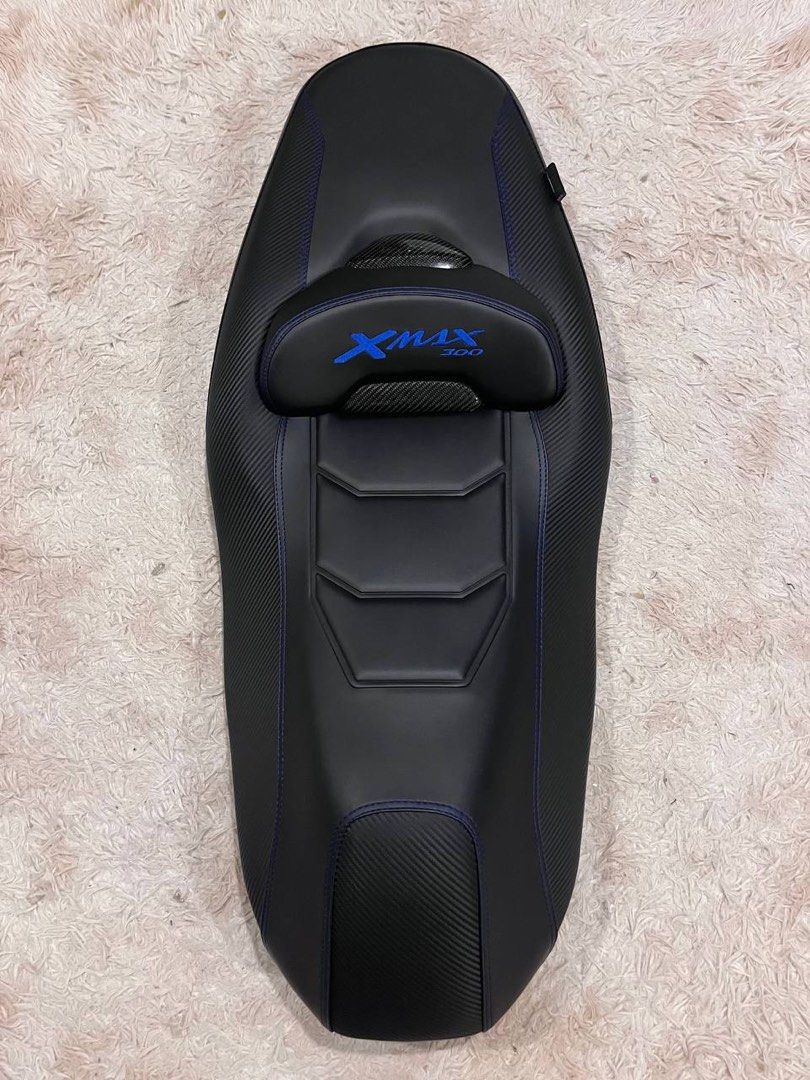 Yamaha Xmax sports comfort seat with carbon (lowered frame