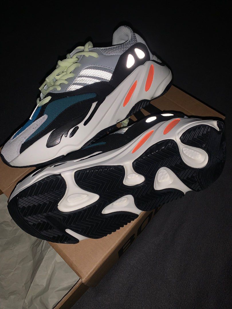 Yeezy 700 flash discount