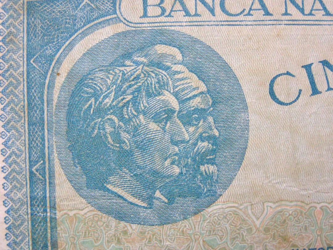 羅馬尼亞鈔票-1944年羅馬尼亞王國(Kingdom of Romania)國家銀行Trajan &  Decebalus肖像皇家國徽及農業石油塔景5000里(Lei)巨型鈔票(二戰時期), 興趣及遊戲, 收藏品及紀念品, 錢幣- Carousell