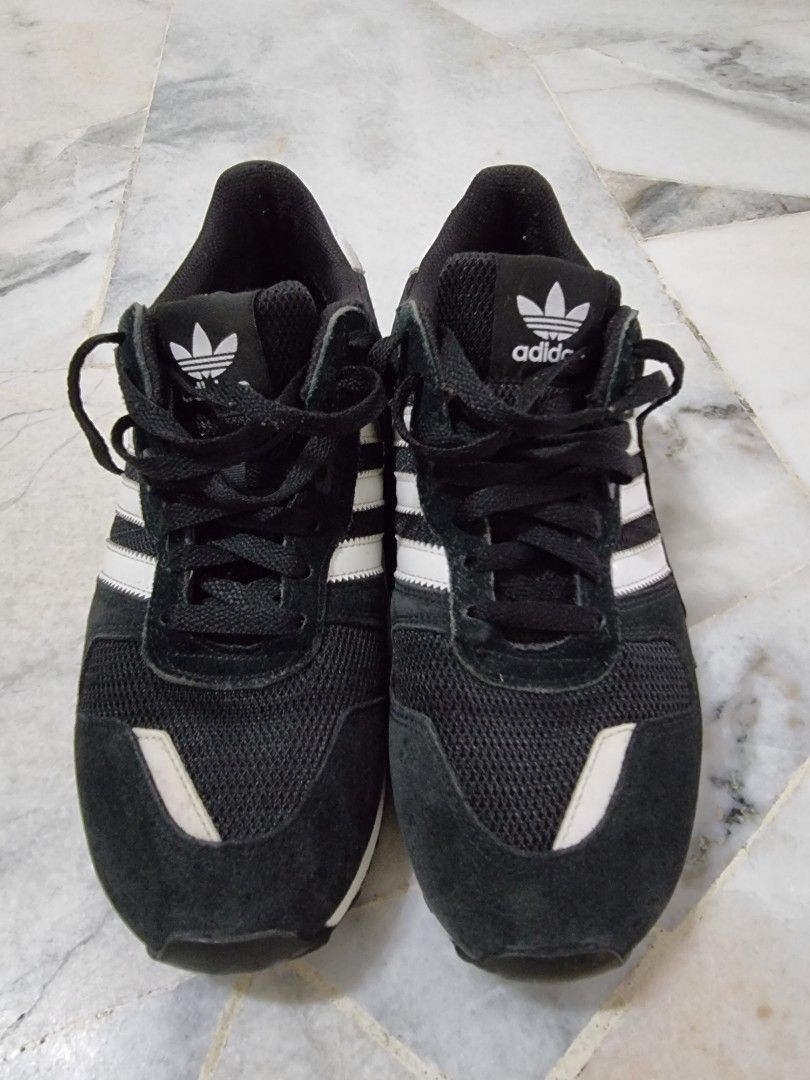 Adidas zx store 700 triple black