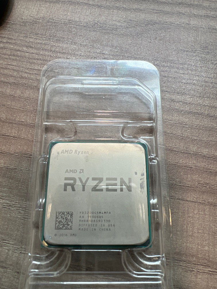 CARTE GRAPHIQUE AMD Ryzen 3 3200G Radeon Vega 8 EUR 40,00 - FR