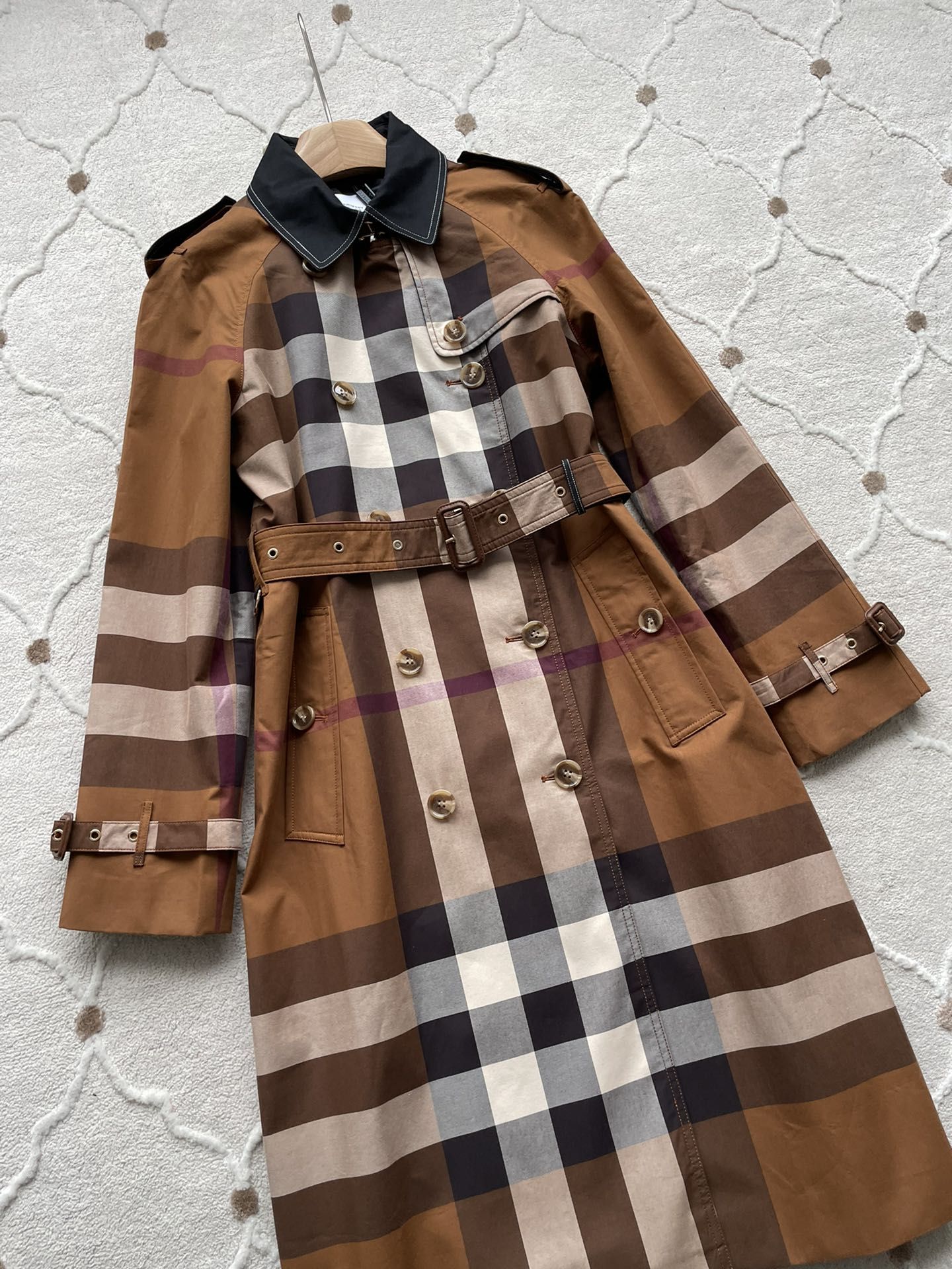 Burberry plaid trench coat hot sale