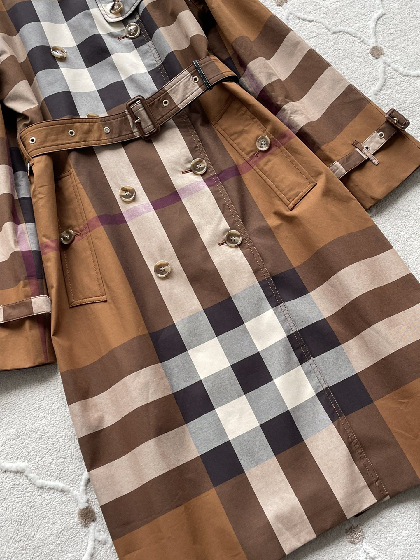 Burberry plaid clearance trench coat