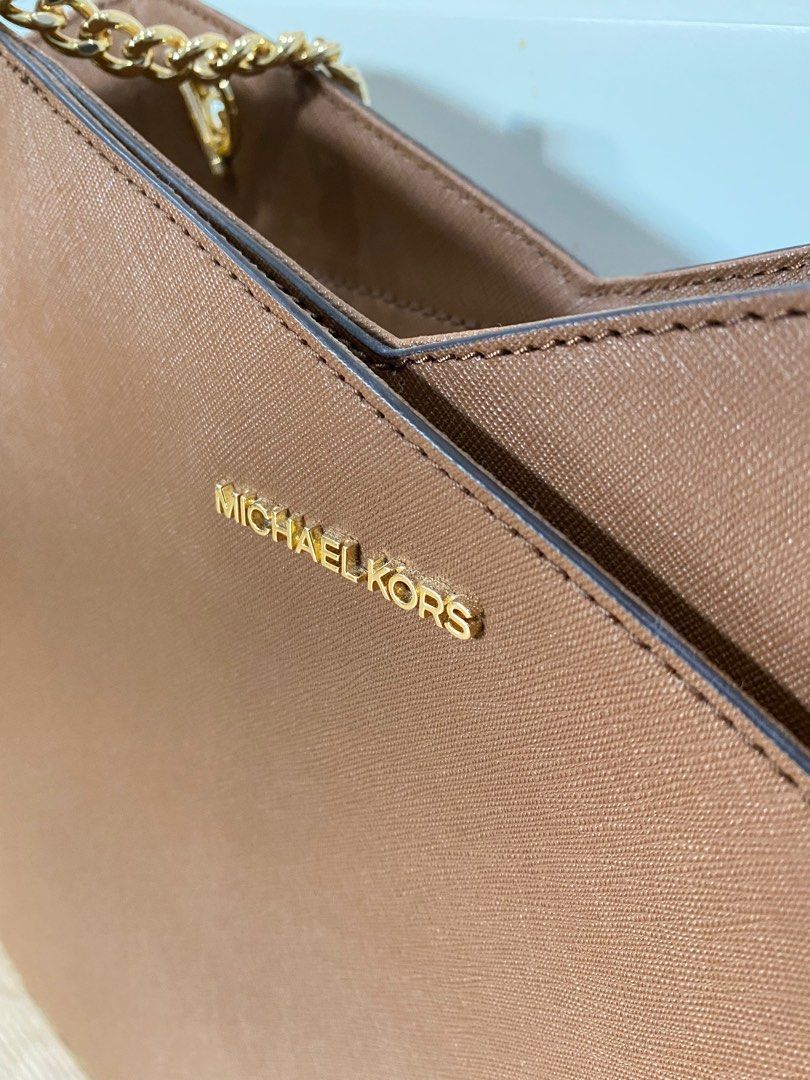 Authentic Michael Kors Jet Set Travel Large X-Chain Shoulder Tote in  Luggage (35F1GTVT3L), Women's Fashion, Bags & Wallets, Tote Bags on  Carousell
