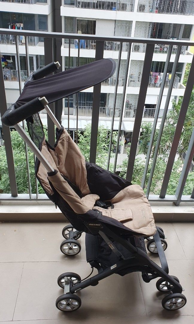 Babyelle Astro portable baby stroller Babies Kids Going Out
