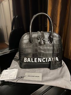 balenciaga ville top handle thn 2018 with booklet tag entrupy controllato,  Barang Mewah, Tas & Dompet di Carousell