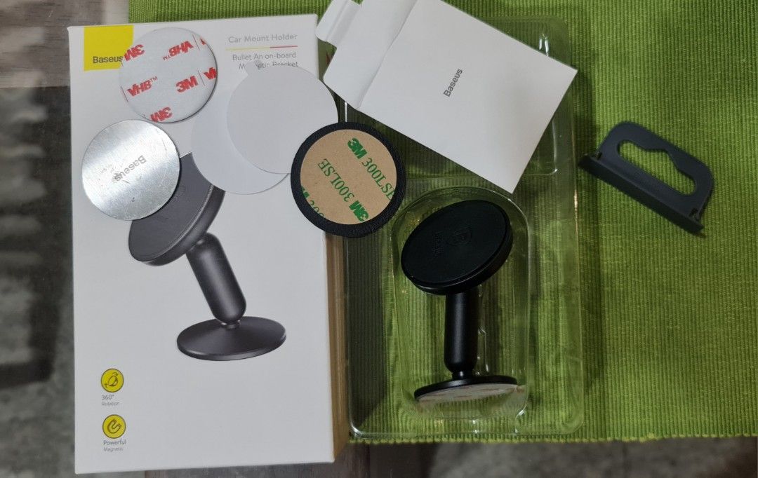 Baseus Car Mount Holder, Car Accessories, Accessories on Carousell