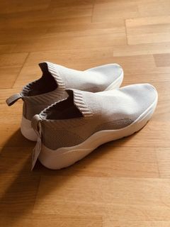 （分類：）位於 。 由 juliamagmar 提交（商品編號 1223408317，圖片 1）。簡介： 。