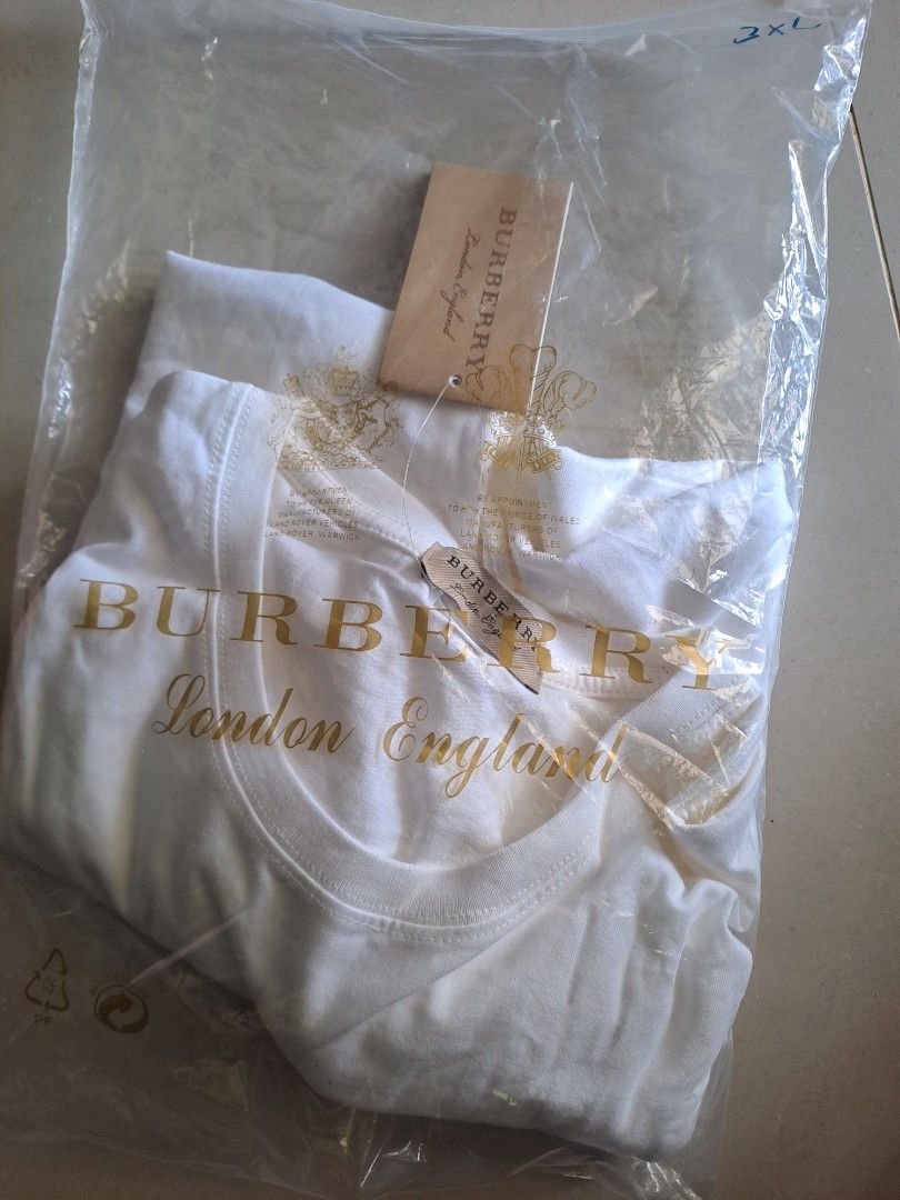 Burberry Tshirt XL Size White Men s Fashion Tops Sets Tshirts