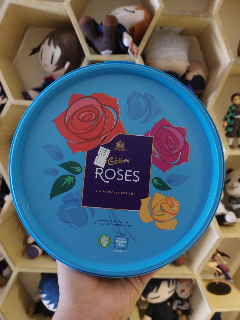 Cadbury Roses Assorted Chocolate Tub from UK, Food & Drinks, Other Food & Drinks on Carousell