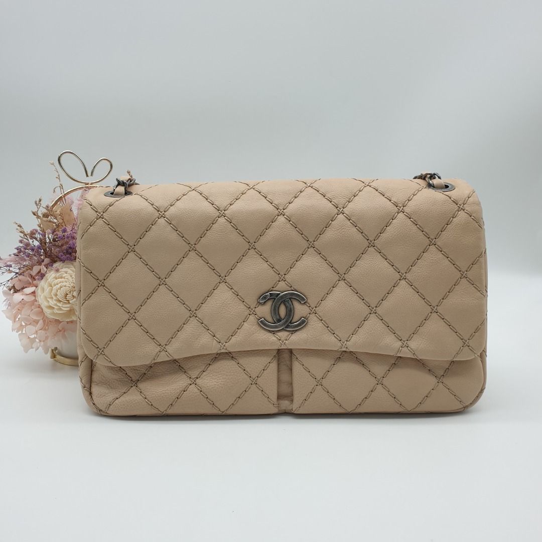 Chanel Beige Calfskin Split Pocket Medium Flap Bag RHW, Women's Fashion,  Bags & Wallets, Shoulder Bags on Carousell