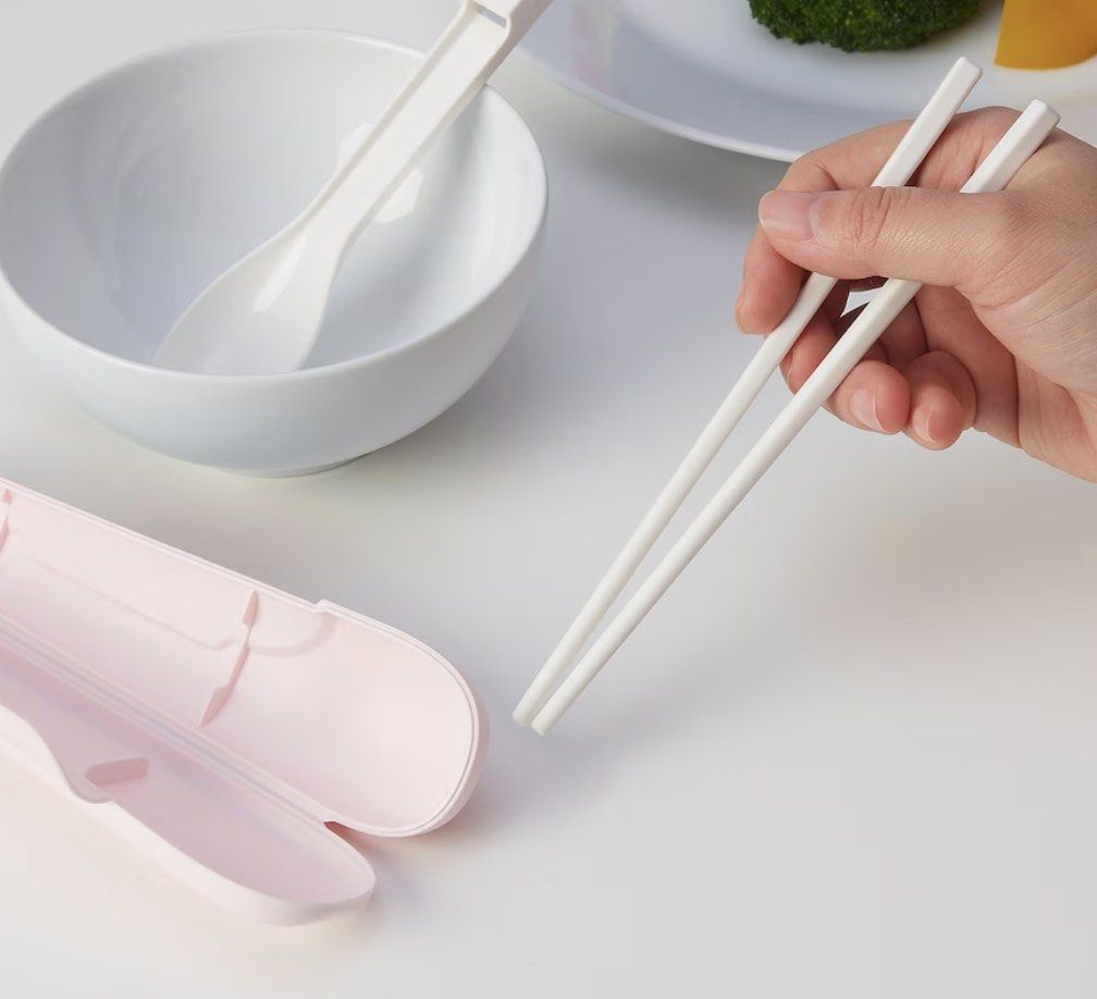 Chopsticks and Spoon Set with Case, Furniture & Home Living, Kitchenware & Tableware, Dinnerware