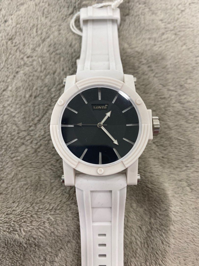 Clearance sale] Levis watch, Women's Fashion, Watches & Accessories,  Watches on Carousell