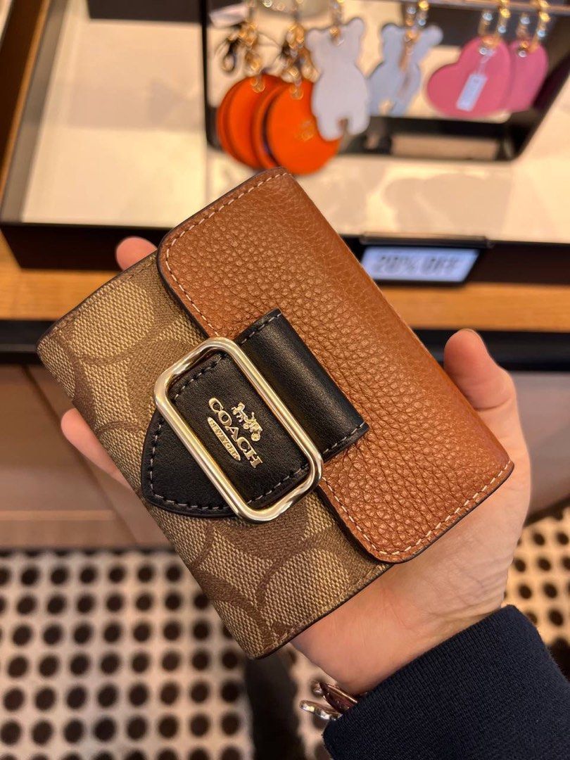 Coach shop wallet small