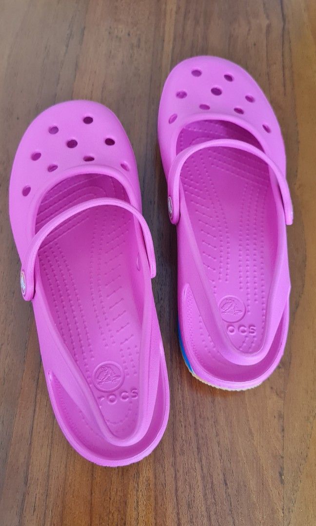 Mary jane crocs discount pink