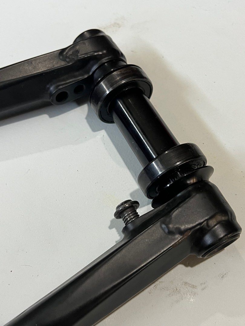 Cult Hawk V2 Bmx Cranks with BB Sports Equipment Bicycles