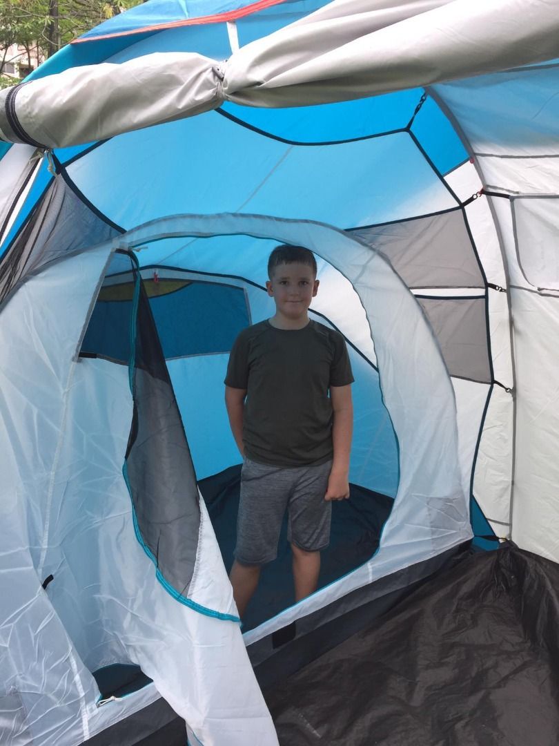 Decathlon Family Tent Quechua Arpenaz Family 4.2, Sports Equipment