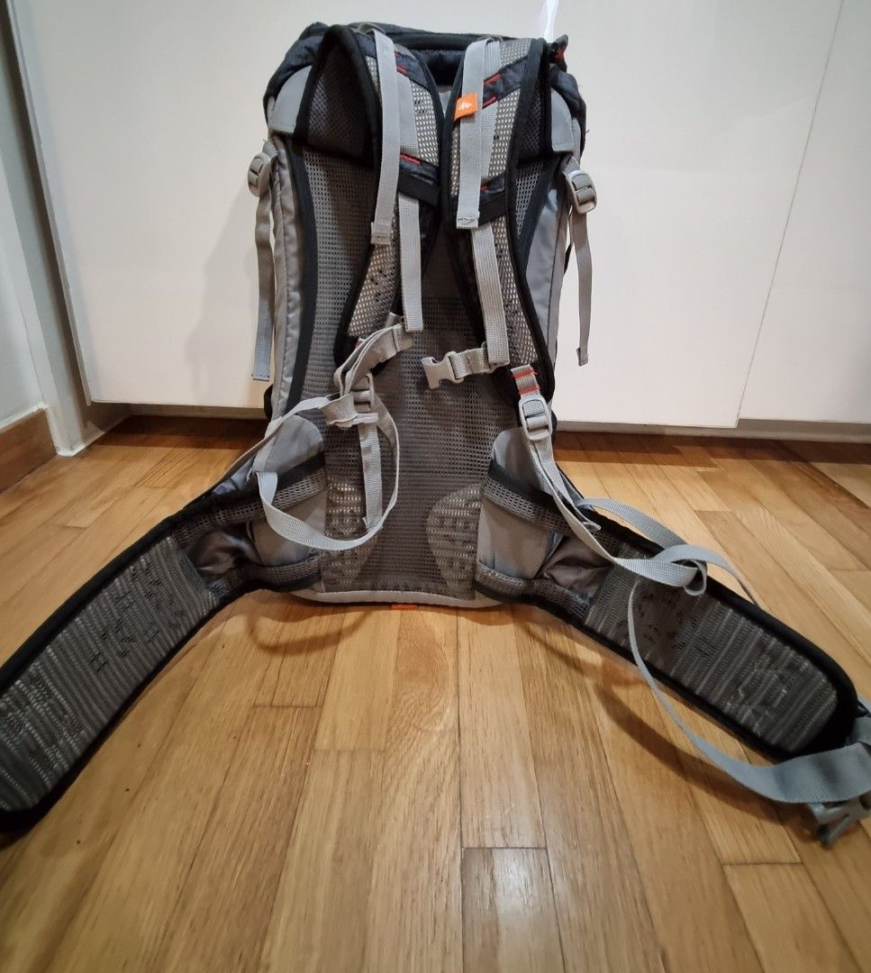 Decathlon FORCLAZ 20 AIR backpack, Men's Fashion, Bags, Backpacks on