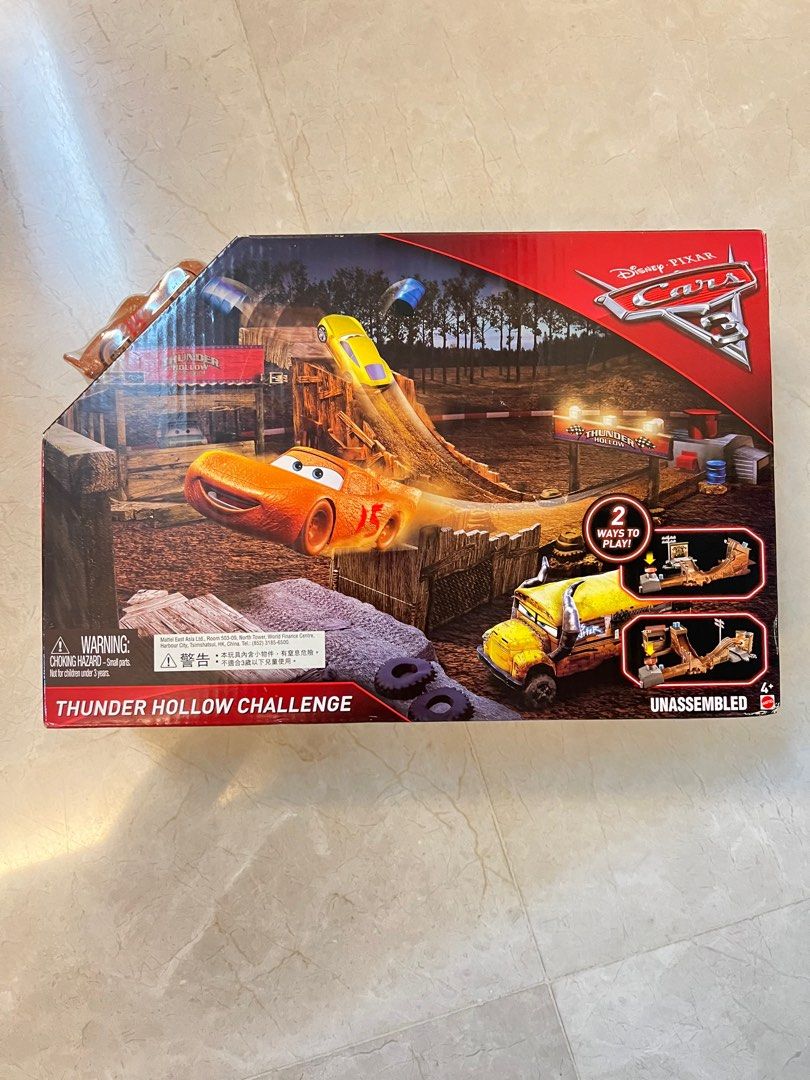 Disney Pixar Cars thunder hollow challenge play set Hobbies