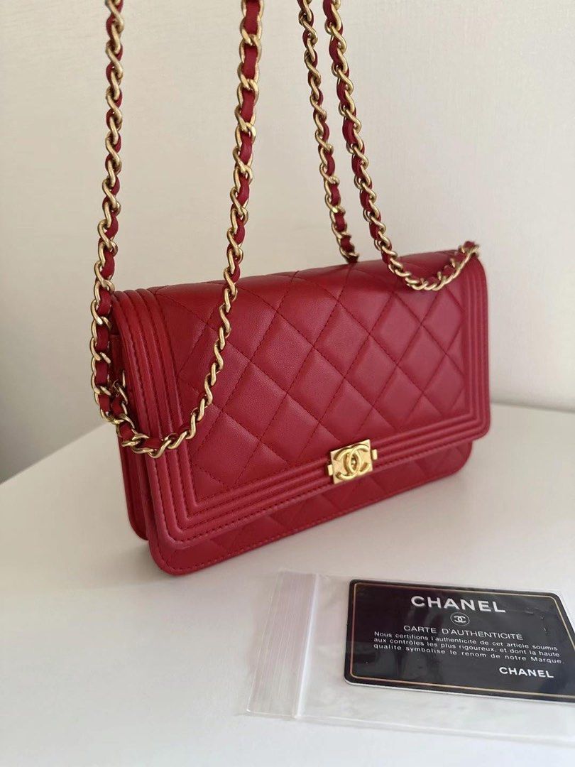 Chanel boy woc lambskin hot sale