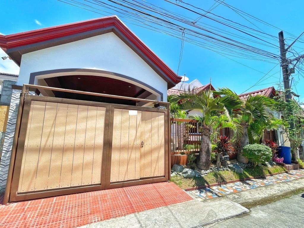 FULLY FURNISHED BUNGALOW FOR SALE IN GREENHEIGHTS SUCAT PARANAQUE, Property, For Sale, House