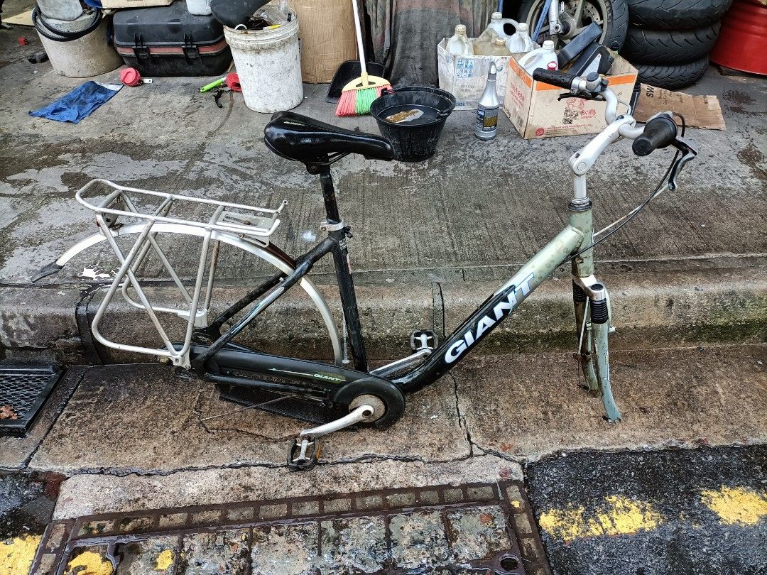 Giant Adelaide Ladies Bicycle, Sports Equipment, Bicycles & Parts