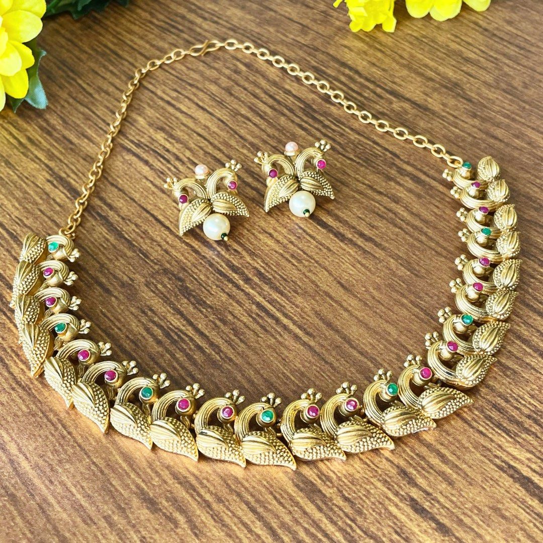 Choker necklace indian best sale jewelry gold