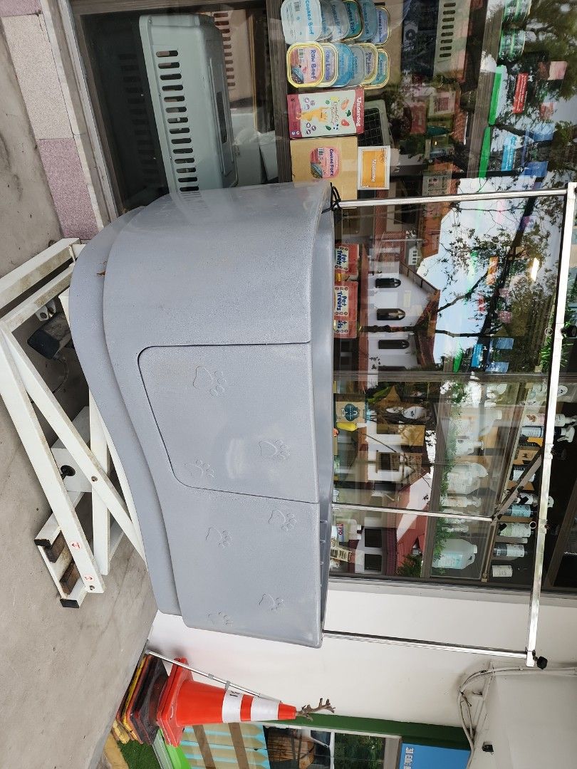 Grooming hydraulic bathtub, Pet Supplies, Health & Grooming on Carousell