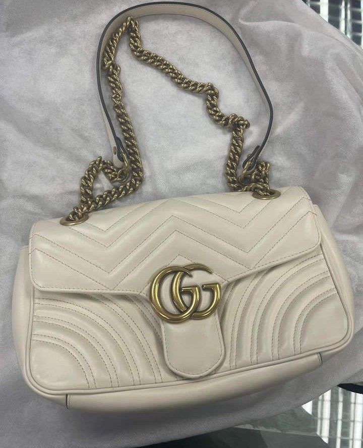 Gucci gg marmont size top