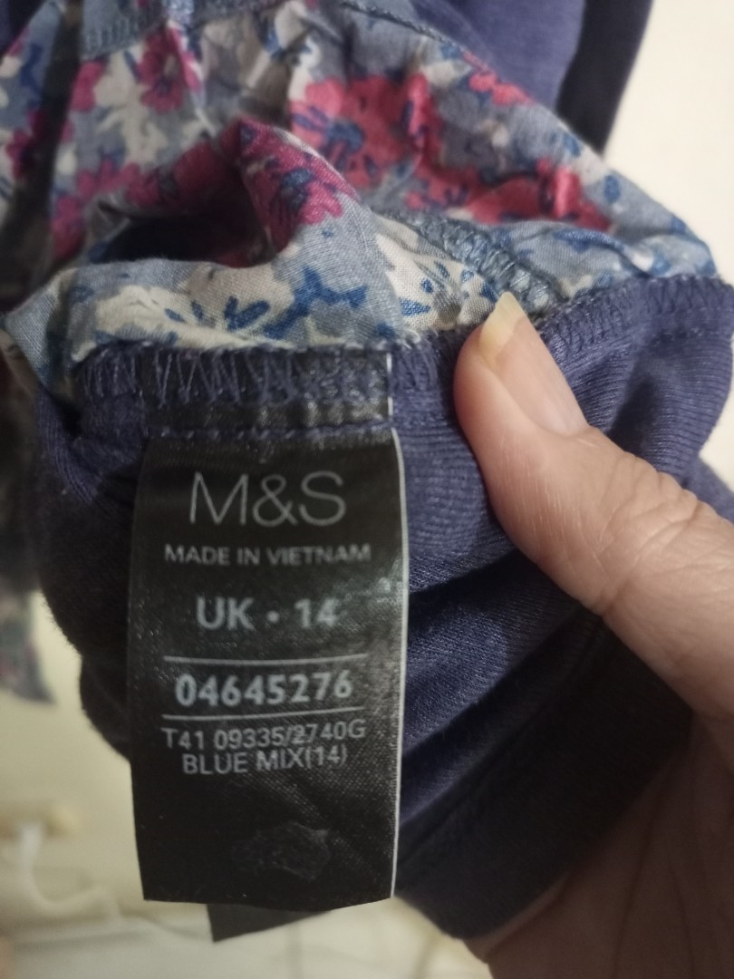 Kaos marks and spencer on Carousell
