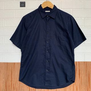 Kemeja Uniqlo
