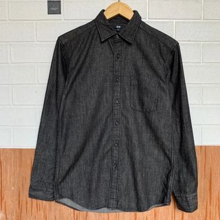 Kemeja Uniqlo Denim