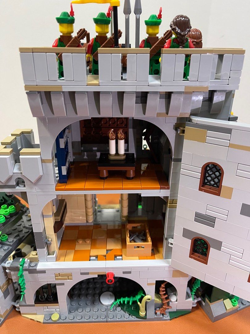 LEGO bricklink 買件自砌910001 Castle in the Forest, 興趣及遊戲, 玩具& 遊戲類- Carousell