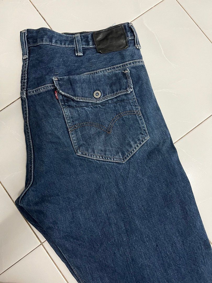 Flap pocket levis shop