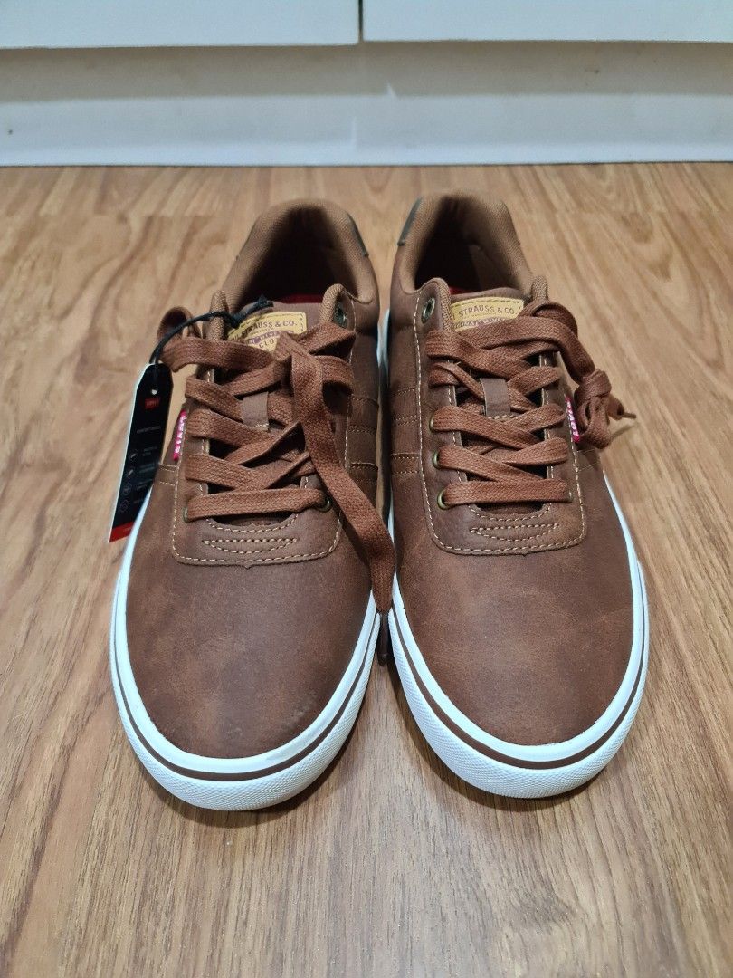 Levi's Comfort Insole Sneakers Shoes Brown US , Men's Fashion, Footwear,  Sneakers on Carousell