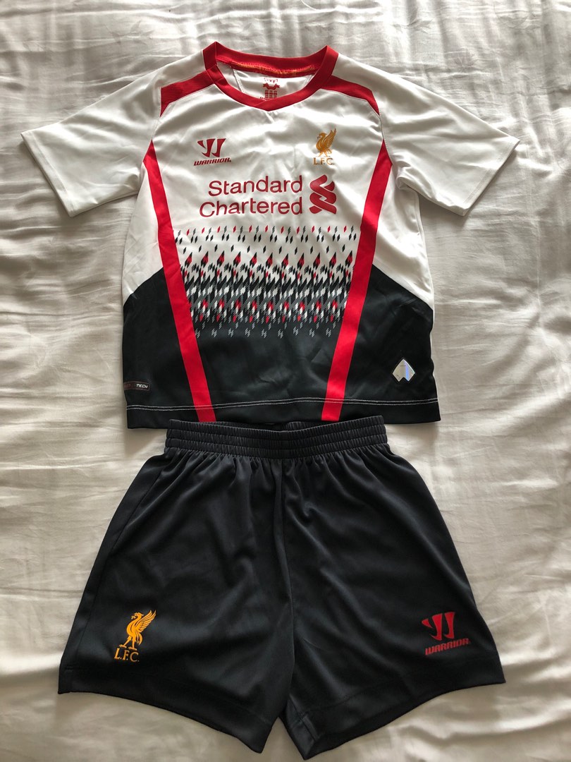 Liverpool junior away shorts deals